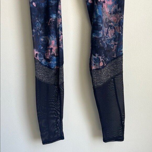 Lululemon If You're Lucky Pant Full-On Luxtreme - S - Picture 5 of 12